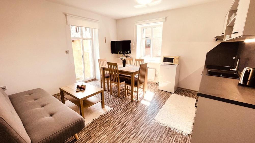 Apartmany Hvezdecka Broumov Ngoại thất bức ảnh