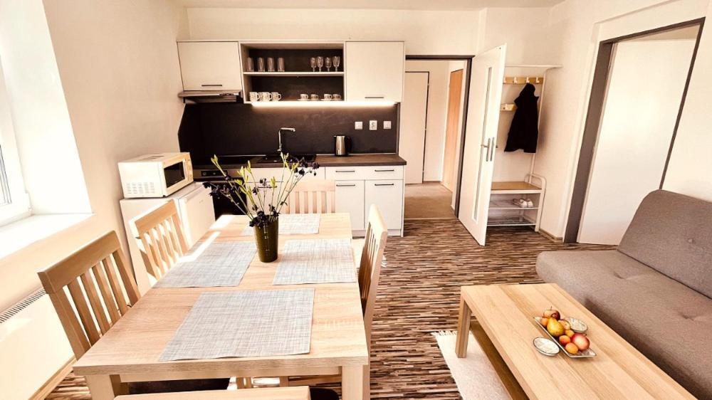 Apartmany Hvezdecka Broumov Ngoại thất bức ảnh
