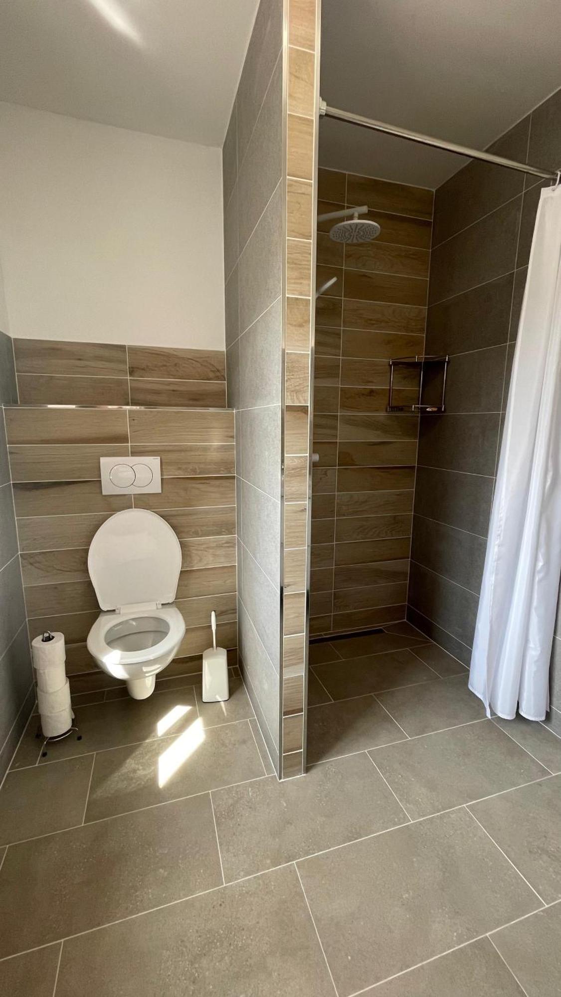 Apartmany Hvezdecka Broumov Ngoại thất bức ảnh